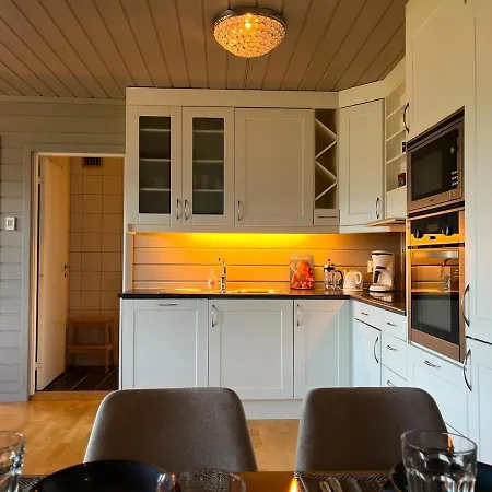 Amazing River Views - Private Sauna - Balcony!