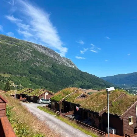 Ferienhaus Amazing River Views - Private Sauna - Balcony! Voss
